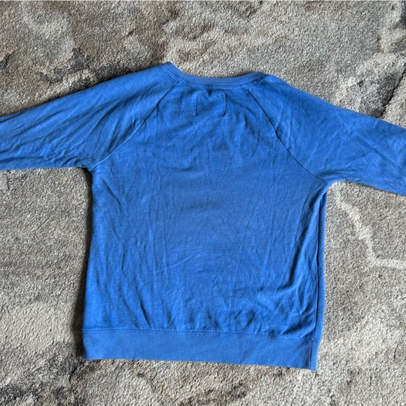 Victoria’s Secret Angel sweater - Picture 4 of 4